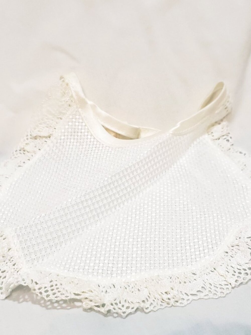 Cross stitch Baby Bib with Lace 11 Count White NOS 7" Zweigart
